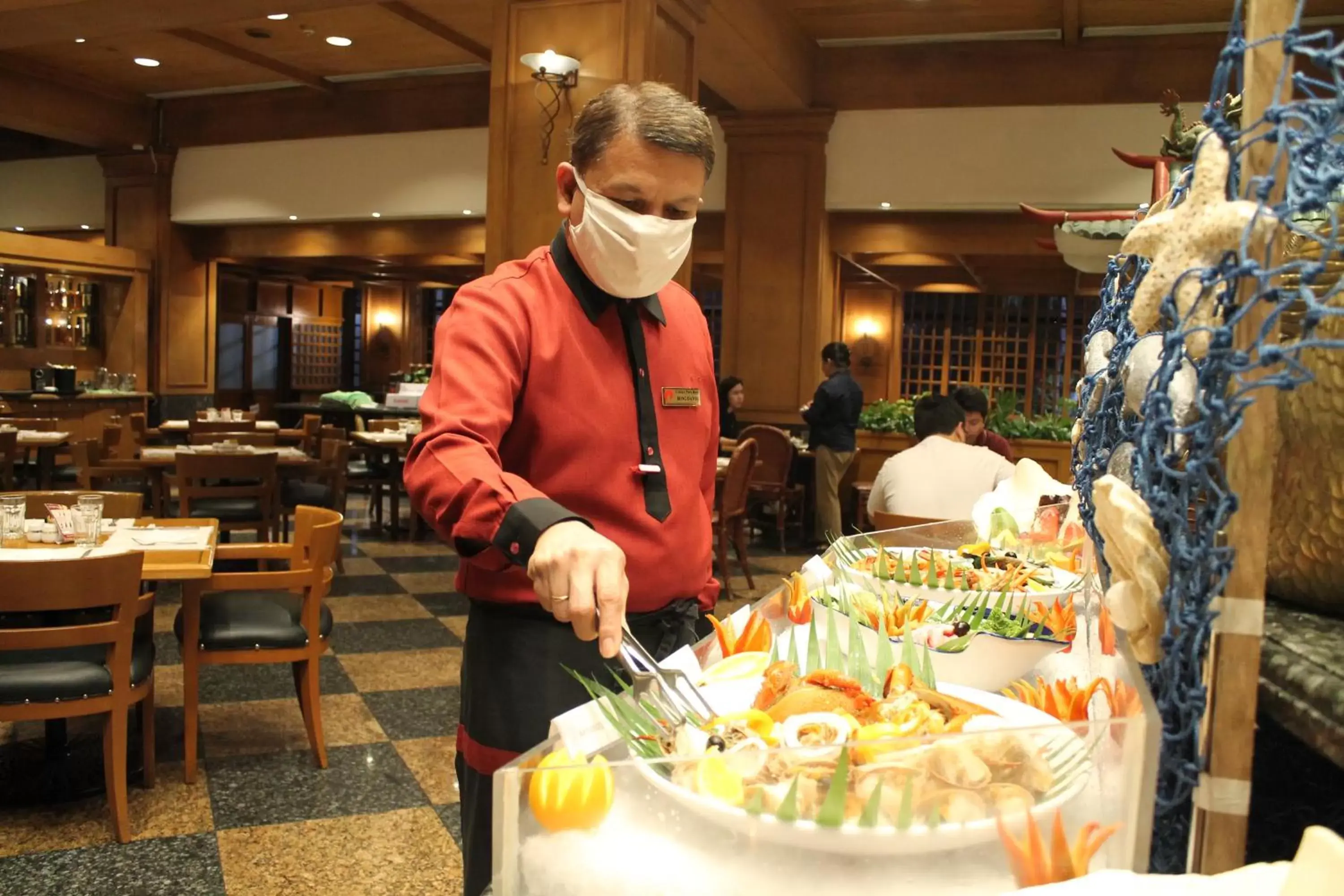 Restaurant/places to eat in Century Park Hotel